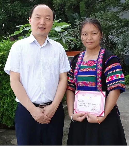 胡敏与学员