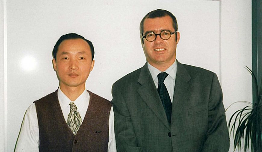 新航道携手柯林斯缔造培训教材标准