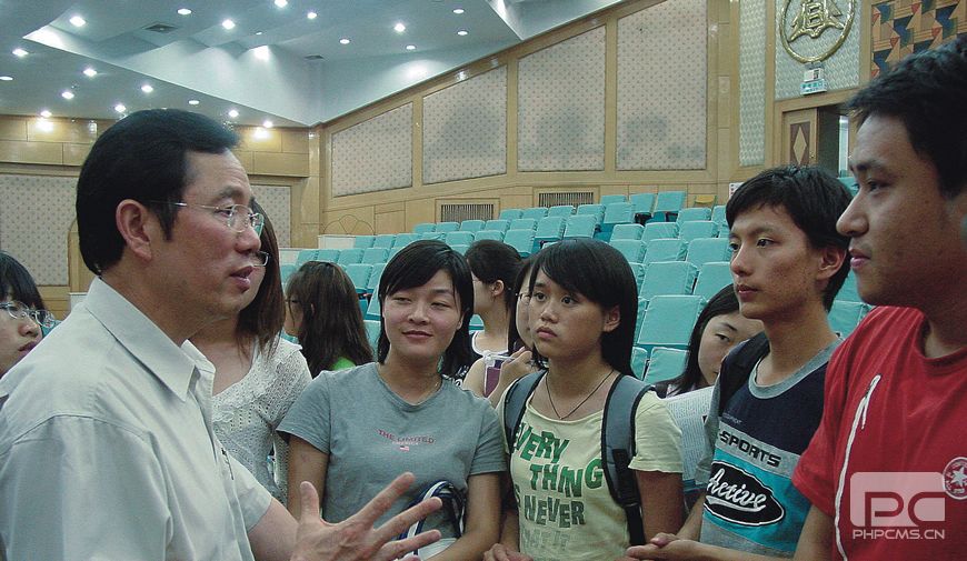 英语学习与人生规划巡讲