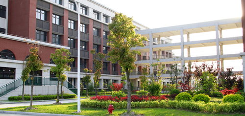 上海BC国际高中:上海枫叶国际学校2016高中国